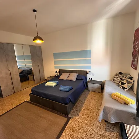 Pm 18 Via Giuseppe Palomba *