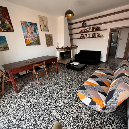 Pm 18 Via Giuseppe Palomba Διαμέρισμα *